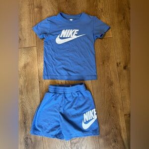 Nike 4-5T shirt and shorts sets